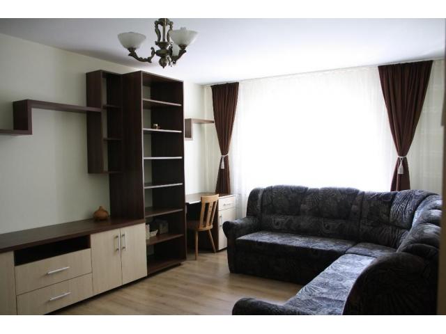 Vand apartament 2 camere Oradea, Rogerius, decomandat, total renovat, impecabil